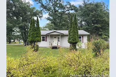 912 E James Street, White Cloud, MI 49349 - Photo 6
