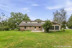 3427 Hubbard St, Hamilton, MI 49419 - Photo 2