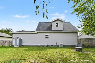 1192 Porter Dr, Charlotte, MI 48813 - Photo 24