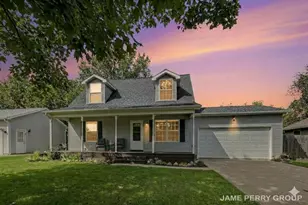 1192 Porter Dr, Charlotte, MI 48813 - Photo 2