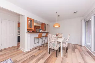 2407 Packard Rd, Ann Arbor, MI 48104 - Photo 4