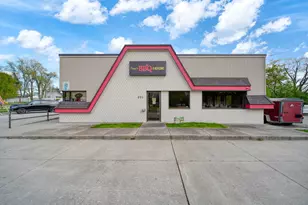 221 W Prospect St, Jackson, MI 49203 - Photo 1