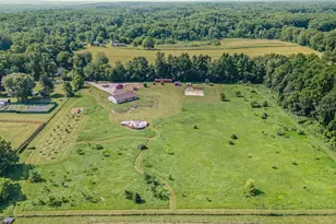 23521 Struwin Rd, Battle Creek, MI 49017 - Photo 2