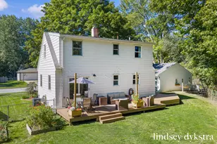 132 Gaylord Dr, Rockford, MI 49341 - Photo 4