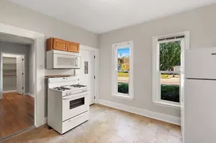 1758 Coit Ave NE, Grand Rapids, MI 49505 - Photo 26