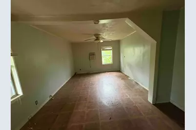 1055 Hall Street, Benton Harbor, MI 49022 - Photo 6