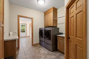 175 Victorian Hills Dr, Okemos, MI 48864 - Photo 26
