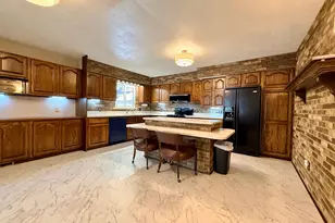 5012 Tressa Dr, Lansing, MI 48910 - Photo 10