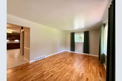 5012 Tressa Drive, Lansing, MI 48910 - Photo 12