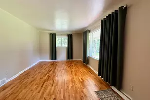 5012 Tressa Dr, Lansing, MI 48910 - Photo 14