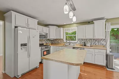 315 Abbington Circle, Battle Creek, MI 49015 - Photo 6