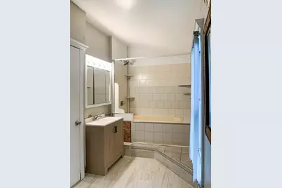 21517 Jacksonville Street, Farmington Hills, MI 48336 - Photo 12