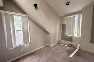 21517 Jacksonville St, Farmington Hills, MI 48336 - Photo 6