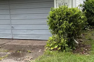 21517 Jacksonville St, Farmington Hills, MI 48336 - Photo 2