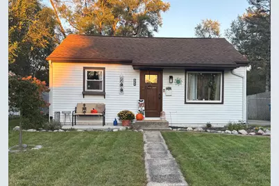 232 N Woodlawn Avenue, Battle Creek, MI 49037 - Photo 1