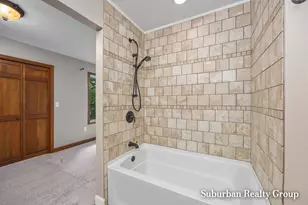 3976 Honeywood Ct SW, Grandville, MI 49418 - Photo 32