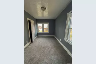 14318 Kilbourne Avenue, Detroit, MI 48213 - Photo 8