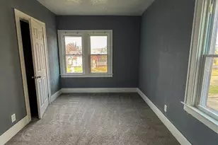 14318 Kilbourne Ave, Detroit, MI 48213 - Photo 8