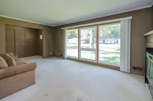 2906 Sunnycrest Dr, Kalamazoo, MI 49048 - Photo 4