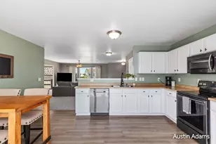 2058 Waler Dr, Hudsonville, MI 49426 - Photo 10