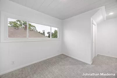 854 Burton Street SW, Wyoming, MI 49509 - Photo 24