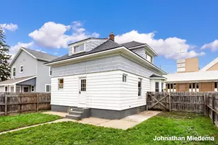 854 Burton St SW, Wyoming, MI 49509 - Photo 32