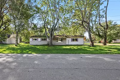 843 Golfview, Algonac, MI 48001 - Photo 1