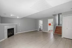 6751 Maplelawn Dr, Ypsilanti, MI 48197 - Photo 18