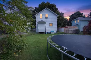 704 Orange St, Jackson, MI 49202 - Photo 24