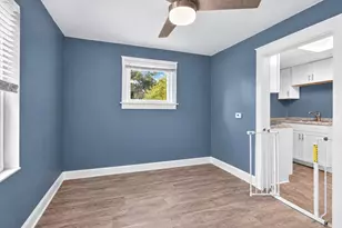 704 Orange St, Jackson, MI 49202 - Photo 10