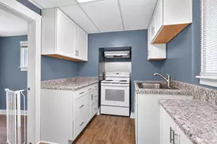704 Orange St, Jackson, MI 49202 - Photo 12