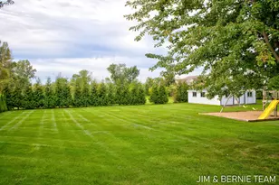 310 W 48th St, Holland, MI 49423 - Photo 58
