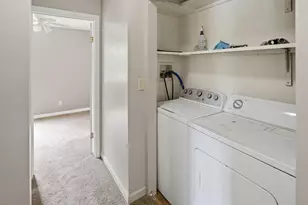 9050 Almena Dr, Kalamazoo, MI 49009 - Photo 26