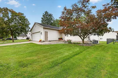 3522 Breezewood Drive SE, Kentwood, MI 49512 - Photo 6