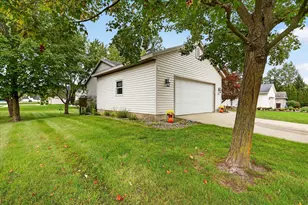 3522 Breezewood Dr SE, Kentwood, MI 49512 - Photo 4