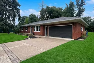 308 N Phelps St, Decatur, MI 49045 - Photo 2