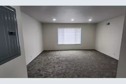 25341 Shiawassee Circle #201, Southfield, MI 48033 - Photo 4