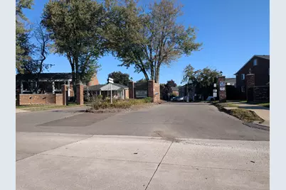 25341 Shiawassee Circle #201, Southfield, MI 48033 - Photo 18