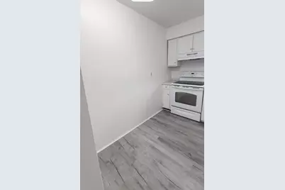 25341 Shiawassee Circle #201, Southfield, MI 48033 - Photo 6