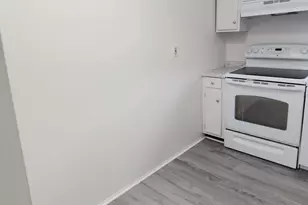 25341 Shiawassee Cir, Southfield, MI 48033 - Photo 6