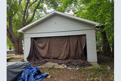 943 Chittock Avenue, Jackson, MI 49203 - Photo 4