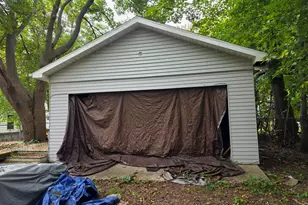 943 Chittock Ave, Jackson, MI 49203 - Photo 4
