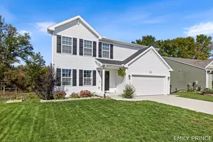 383 N Tannenbaum Trail NE, Cedar Springs, MI 49319 - Photo 2