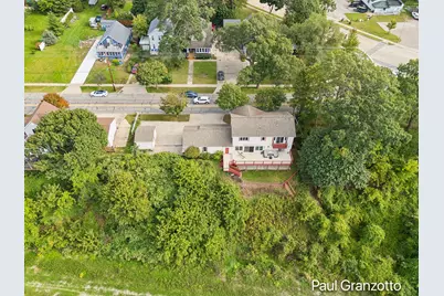 1524 Lakeshore Drive, Muskegon, MI 49441 - Photo 20