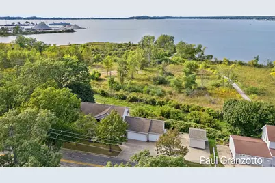 1524 Lakeshore Drive, Muskegon, MI 49441 - Photo 6