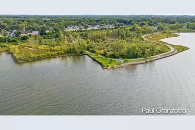 1524 Lakeshore Drive, Muskegon, MI 49441 - Photo 18