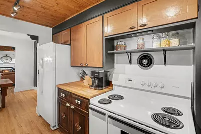 1050 Park Avenue, Grand Haven, MI 49417 - Photo 8