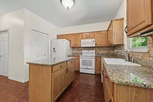 2603 Ravineside Ln S, Howell, MI 48843 - Photo 22