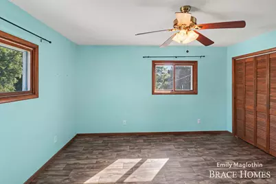 9422 Sparta Avenue NW, Sparta, MI 49345 - Photo 12