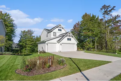 17943 Spring Oak Drive, Spring Lake, MI 49456 - Photo 2